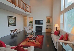 37076 N Bonnie Brae Rd in Lake Villa, IL - Building Photo - Building Photo