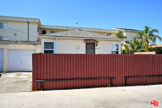 4430 W 134th St in Hawthorne, CA - Foto de edificio - Building Photo