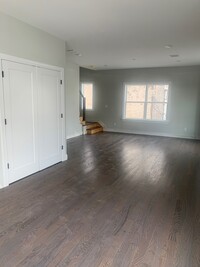 Essex Apartments in Carteret, NJ - Building Photo - Building Photo