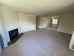 701 Pine St in Monterey, CA - Building Photo - Building Photo