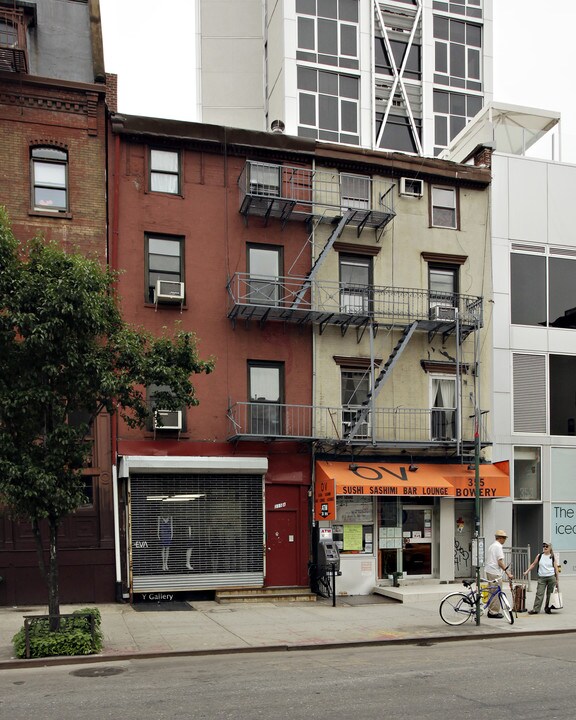 355 Bowery in New York, NY - Building Photo