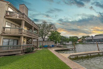 509 Short Circuit in Horseshoe Bay, TX - Building Photo - Building Photo