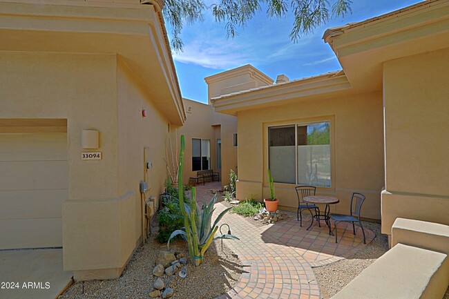 33094 N 74th Pl in Scottsdale, AZ - Foto de edificio - Building Photo