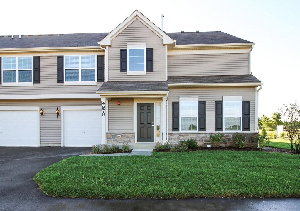 Manors at Brookmere in Matteson, IL - Foto de edificio