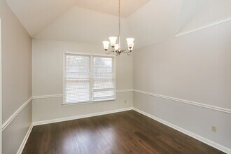 8674 Leaf Manor Cove in Cordova, TN - Building Photo - Building Photo