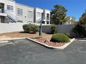 2201 Ramsgate Dr in Henderson, NV - Building Photo