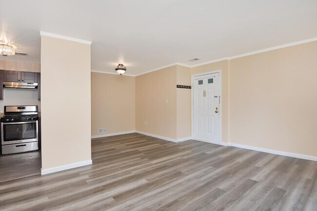 11 Coral Tree Ct in Trenton, NJ - Building Photo - Building Photo