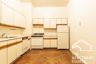 3751 N Halsted St in Chicago, IL - Building Photo - Building Photo