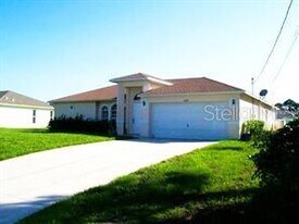 2498 Margaret Ln in North Port, FL - Building Photo