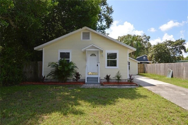 2852 60th Ave N in St. Petersburg, FL - Building Photo - Building Photo