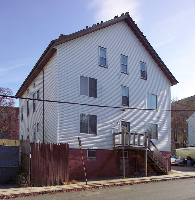 107 Green St in Fall River, MA - Building Photo - Building Photo