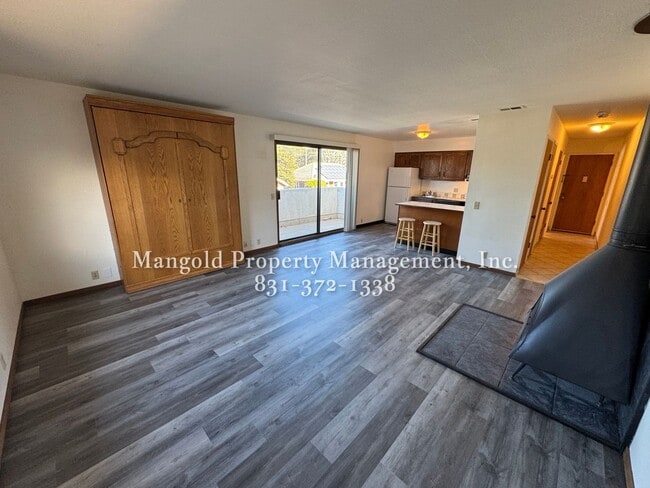 728 Ocean Ave in Monterey, CA - Building Photo - Building Photo
