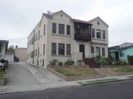 661 S Mathews St Apartments