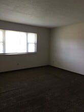 807 Mitchell Ave in Beverly, OH - Building Photo - Building Photo