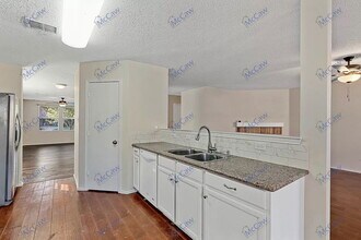 208 Blazing Star Trail in Burleson, TX - Building Photo - Building Photo