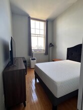 350 W 4th St, Unit 410 in Boston, MA - Building Photo - Building Photo