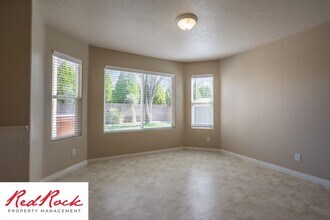 1075 E McKinley Wy in Saint George, UT - Building Photo - Building Photo
