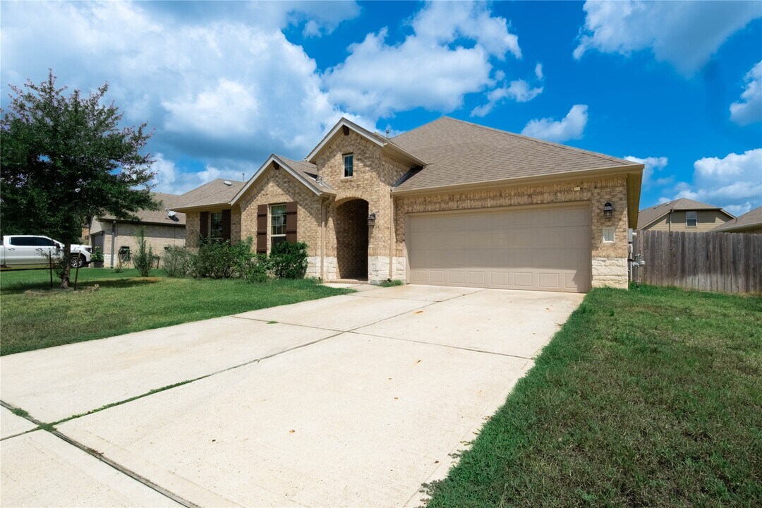 18102 Humber River Ln in Houston, TX - Building Photo