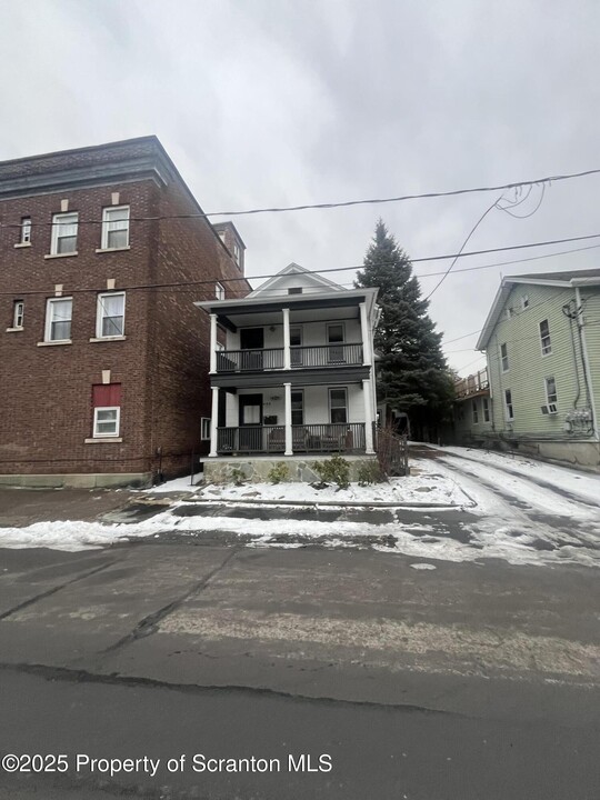 405 Pittston Ave in Scranton, PA - Building Photo