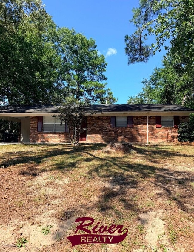property at 2009 Dallas Dr