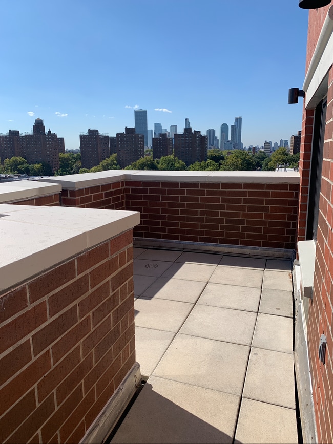 3212 23rd St, Unit 3