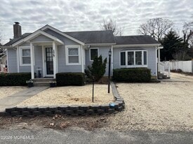 507 Riverside Dr S in Brick, NJ - Building Photo