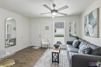 212 Centerville St NE, Unit 4 in Denham Springs, LA - Building Photo - Building Photo