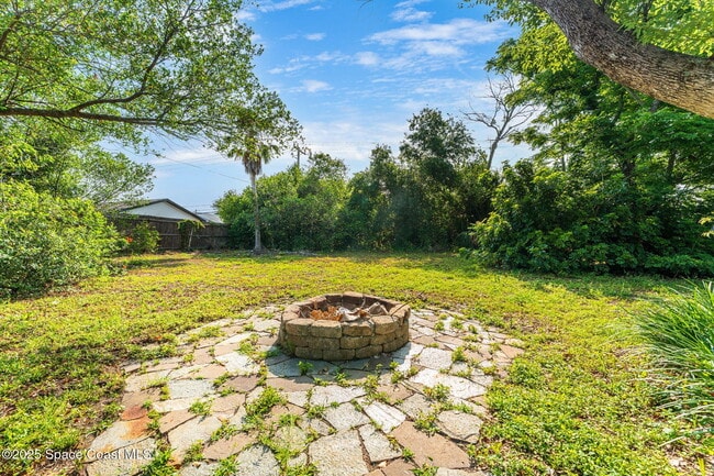 2645 Driftwood Dr in Titusville, FL - Building Photo - Building Photo