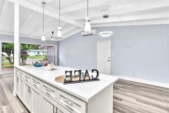 2448 Andros Ln in Fort Lauderdale, FL - Building Photo - Building Photo