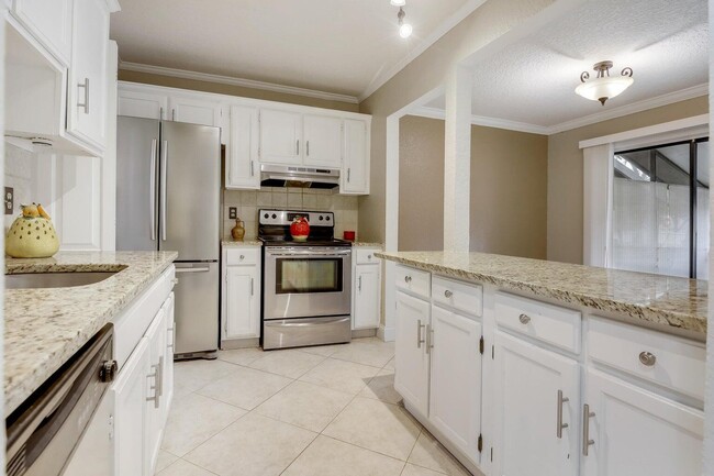 7200 NW 2nd Ave in Boca Raton, FL - Building Photo - Building Photo