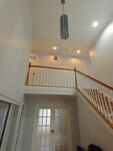 223 Springhouse Ln in Pittsburgh, PA - Foto de edificio - Building Photo