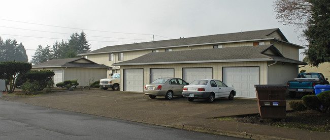 3517-3537 Silverstone Dr NE in Salem, OR - Building Photo - Building Photo