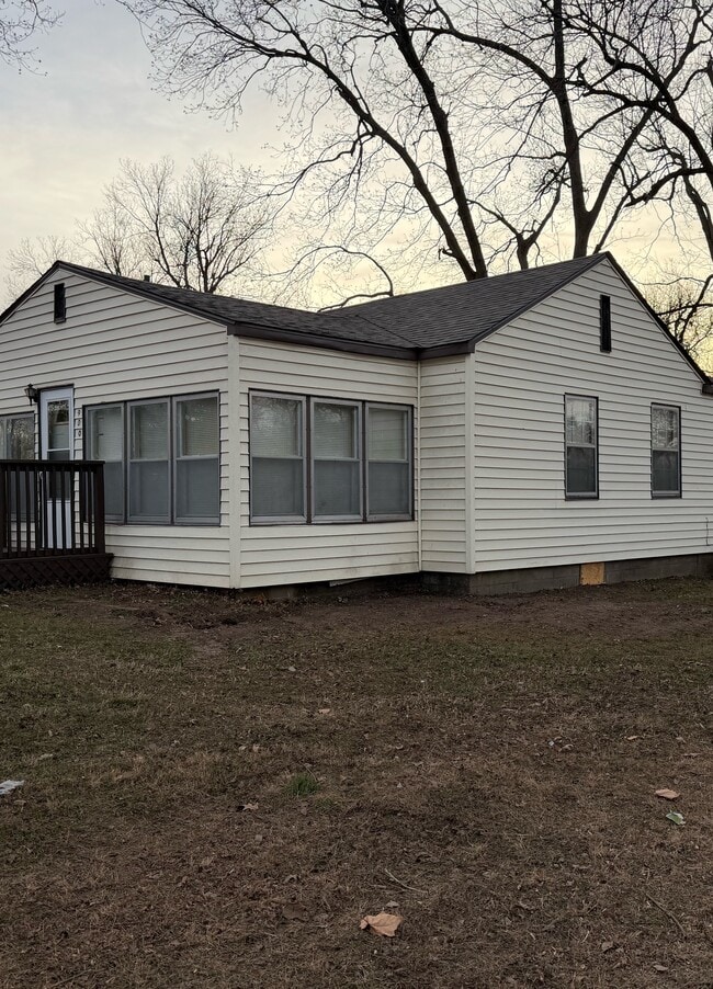 property at 900 S Mill St