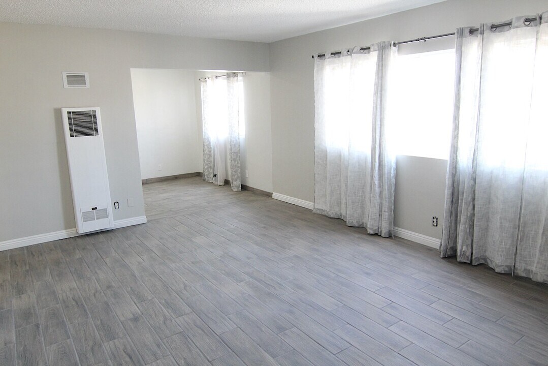 3247 W Century Blvd, Unit 8 in Inglewood, CA - Foto de edificio