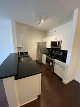 5475 Vineland Rd, Unit 8311 in Orlando, FL - Building Photo - Building Photo