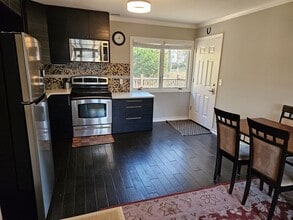 247 Southern Blvd in Nesconset, NY - Building Photo - Building Photo