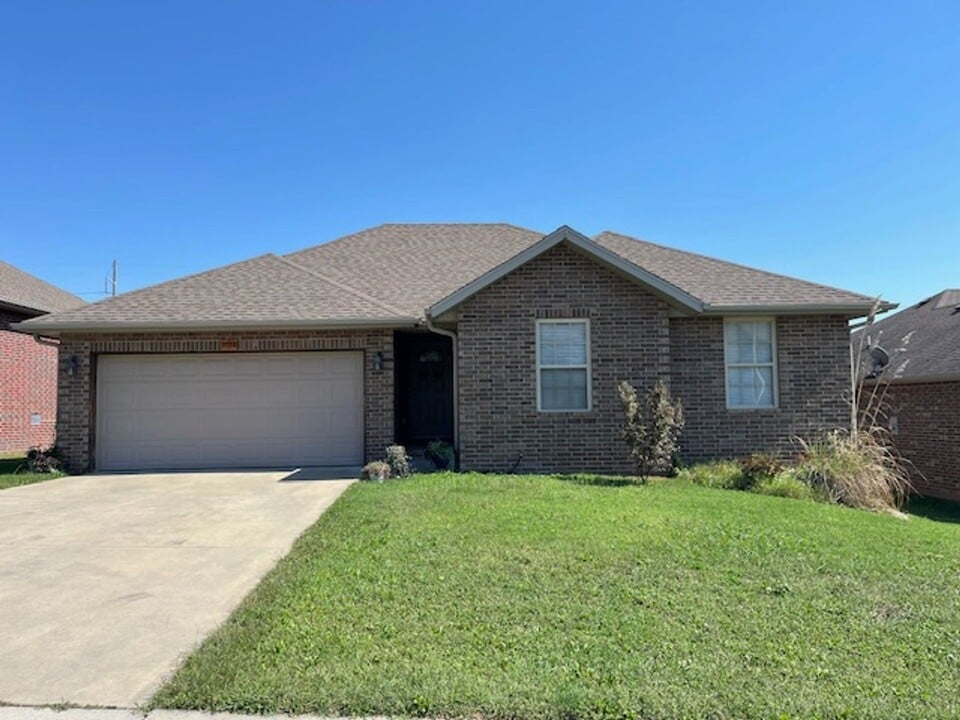 3538 Juniper in Springfield, MO - Building Photo