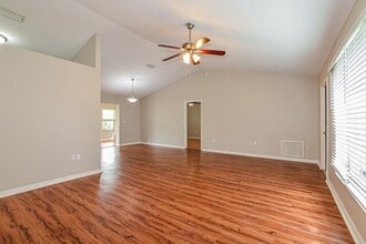 11305 Lake Dr in Leesburg, FL - Building Photo - Building Photo