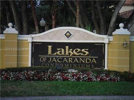 10717 Cleary Blvd, Unit 203 in Plantation, FL - Building Photo