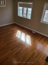 6810-6810 Meadowvale Town Centre Cir in Mississauga, ON - Building Photo - Building Photo
