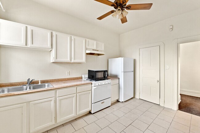 property at 5130-5132-5132 Kensington Ave