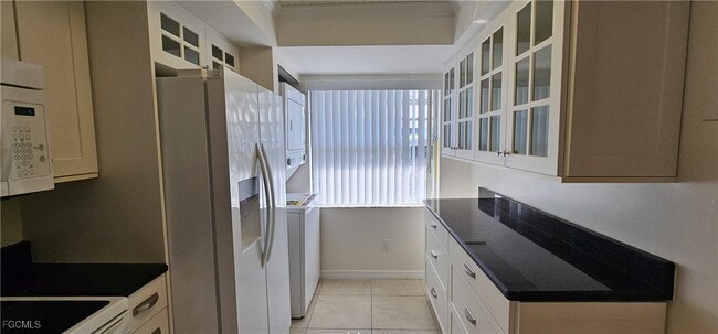 property at 1507 Cape Coral Pkwy W