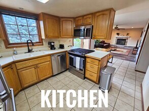 4260 McPherson Ave, Unit 3 in Colorado Springs, CO - Foto de edificio - Building Photo