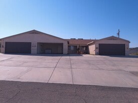 2086 Sandwood Dr in Lake Havasu City, AZ - Building Photo