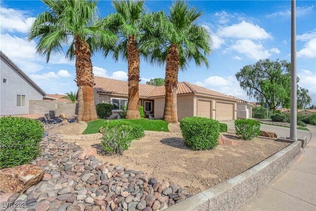 343 John Henry Dr in Henderson, NV - Building Photo - Building Photo