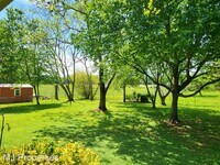 114 Stetson Dr photo'