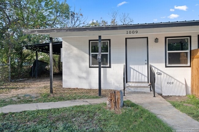 property at 1009 Canton