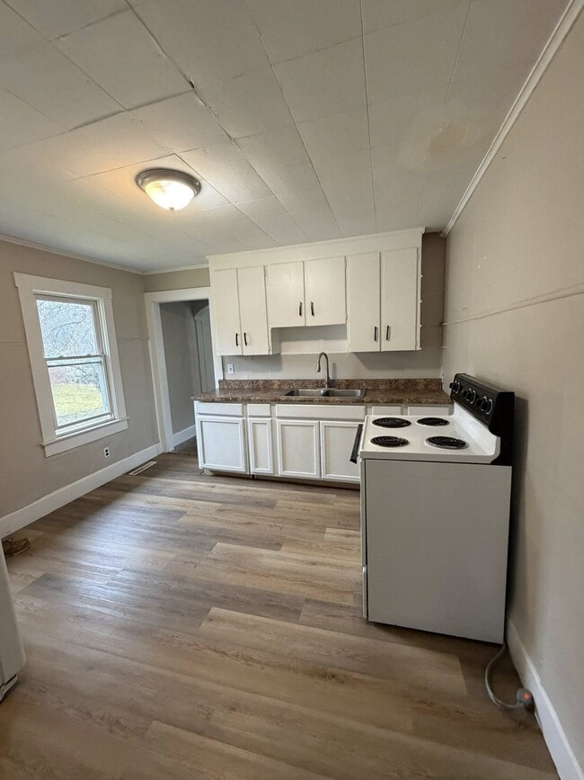 1331 Race St in Zanesville, OH - Building Photo - Building Photo