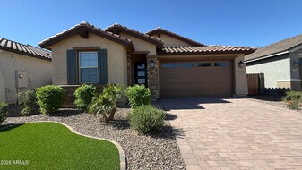 24080 N 162nd Ln in Surprise, AZ - Building Photo