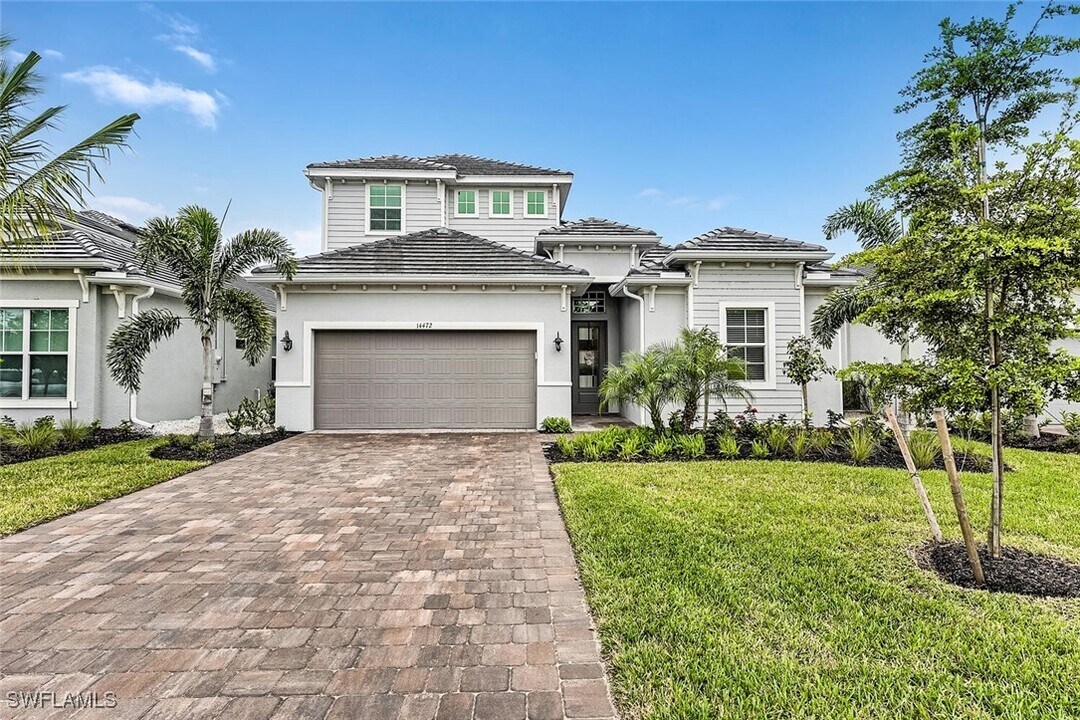 14472 Blue Bay Cir in Miromar Lakes, FL - Foto de edificio